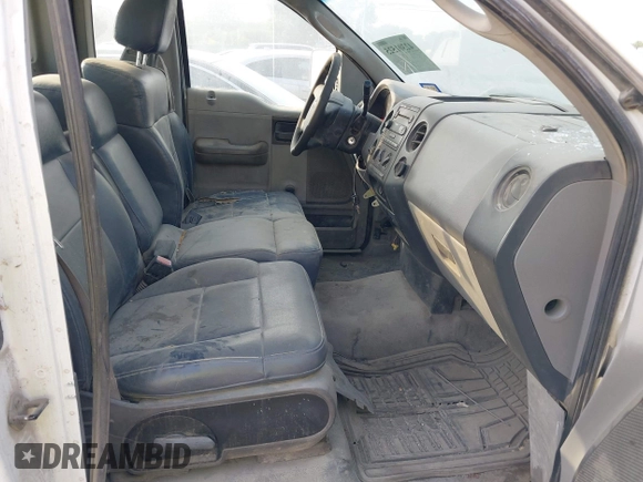2005 Ford F-150 XL z VIN 1FTRF12W45NB65623, wystawiony jako IAAI lot #42301525 z przebiegiem Nie podano mil oraz . Historia ofert i sprzedaży dostępna na DreamBid. Obrazek 5.