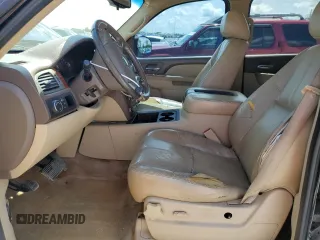 2011 Chevrolet Avalanche LT with VIN 3GNMCFE07BG166901, listed as a Copart auction lot 61734405 with 269,796 mi miles and Salvage title. Bid and sale history available at DreamBid. Image 7.