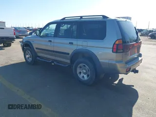2003 Mitsubishi Montero Sport ES with VIN JA4MT21H93J046492, listed as a IAAI auction lot 42023037 with 181,406 mi miles. Bid and sale history available at carsss.com. Image 3.