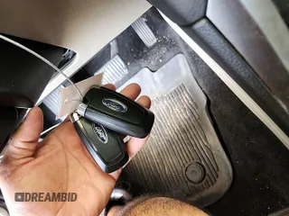 2020 Ford Fusion SE с VIN 3FA6P0LU9LR177063, выставлен на аукционе IAAI как лот 42785490 с пробегом 51 258 миль миль и . История ставок и продаж доступна на DreamBid. Изображение 18.
