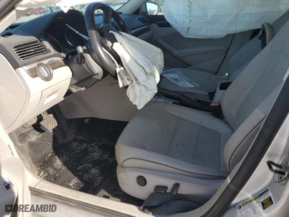 2016 Volkswagen Passat 1.8T SE w/Technology with VIN 1VWBS7A38GC032608, listed as a Copart auction lot 46024555 with 0 mi miles and Salvage Title. Bid and sale history available at carsss.com. Image 7.