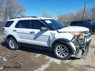2013 Ford Explorer with VIN 1FM5K7B88DGB47476, listed as a IAAI auction lot 41664427 with 162,436 mi miles. Bid and sale history available at carsss.com. Image 13.