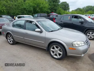 2001 Nissan Maxima SE with VIN JN1CA31DX1T622881, listed as a IAAI auction lot 42778316 with 90,391 mi miles and . Bid and sale history available at DreamBid. Image 1.