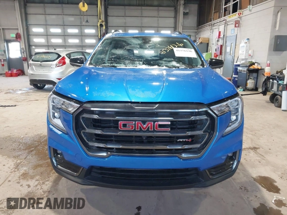 2024 GMC Terrain AT4 with VIN 3GKALYEGXRL264508, listed as a IAAI auction lot 41376126 with 8,045 mi miles and . Bid and sale history available at carsss.com. Image 13.