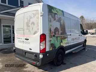 2015 Ford Transit Passenger XL with VIN 1FBAX2CM1FKA92781, listed as a IAAI auction lot 41664664 with 203,072 mi miles. Bid and sale history available at carsss.com. Image 4.