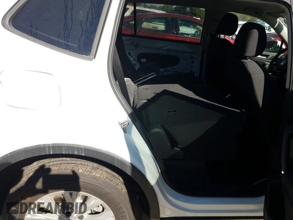2020 Volkswagen Tiguan S with VIN 3VV1B7AXXLM084866, listed as a Copart auction lot 33149061 with 2,439 mi miles and Salvage title. Bid and sale history available at DreamBid. Image 6.