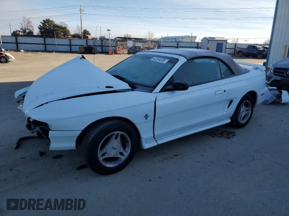 1998 Ford Mustang with VIN 1FAFP4440WF160806, listed as a Copart auction lot 42334235 with 82,105 mi miles and Salvage Title. Bid and sale history available at carsss.com. Image 1.
