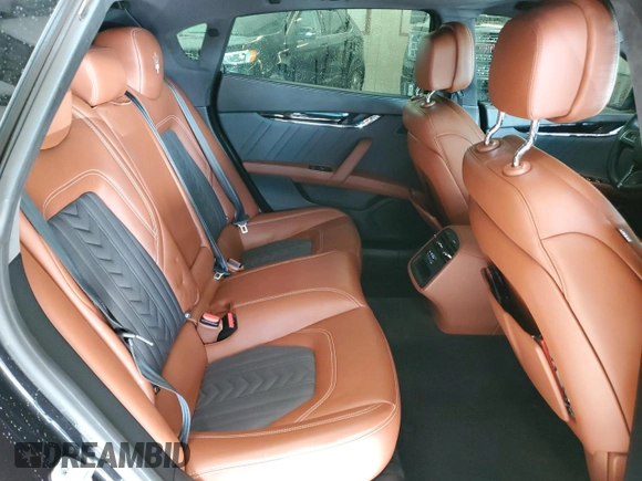 2016 Maserati Quattroporte S Q4 z VIN ZAM56RRA1G1173112, wystawiony jako Copart lot #88350615 z przebiegiem 59 309 mil mil oraz Czysty tytuł • Clean title. Historia ofert i sprzedaży dostępna na DreamBid. Obrazek 10.
