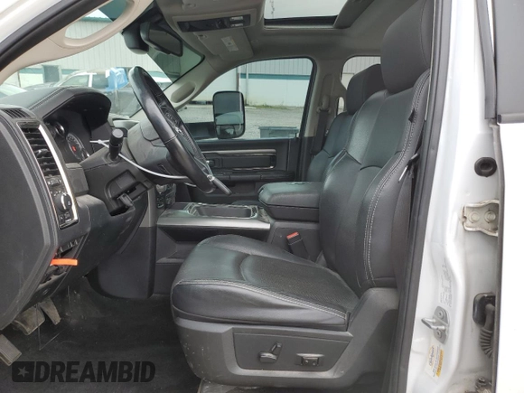2017 Ram 1500 Sport z VIN 1C6RR7UT5HS844682, wystawiony jako Copart lot #75055643 z przebiegiem 99 992 mil mil oraz . Historia ofert i sprzedaży dostępna na DreamBid. Obrazek 7.