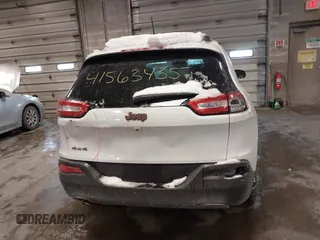 2017 Jeep Cherokee Latitude z VIN 1C4PJMCB5HW509073, wystawiony jako IAAI lot #41563435 z przebiegiem 108 737 mil mil oraz . Historia ofert i sprzedaży dostępna na DreamBid. Obrazek 16.