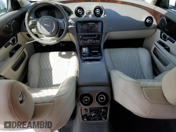 2017 Jaguar XJ with VIN SAJWA2G79H8W08264, listed as a Copart auction lot 47294255 with 70,645 mi miles and Non Repairable. Bid and sale history available at carsss.com. Image 8.