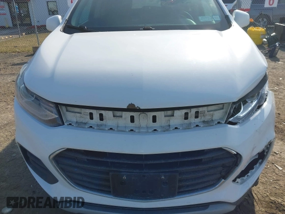 2018 Chevrolet Trax LT with VIN 3GNCJLSB0JL327617, listed as a IAAI auction lot 41801919 with 87,777 mi miles and . Bid and sale history available at carsss.com. Image 6.