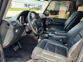2015 Mercedes-Benz G 550 z VIN WDCYC3HF7FX229273, wystawiony jako Copart lot #61272625 z przebiegiem 72 318 mil mil oraz Czysty tytuł • Clean title. Historia ofert i sprzedaży dostępna na DreamBid. Obrazek 9.