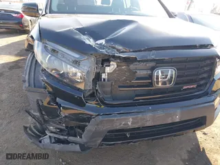 2021 Honda Ridgeline Sport with VIN 5FPYK3F14MB013671, listed as a IAAI auction lot 41361179 with 91,121 mi miles. Bid and sale history available at carsss.com. Image 6.