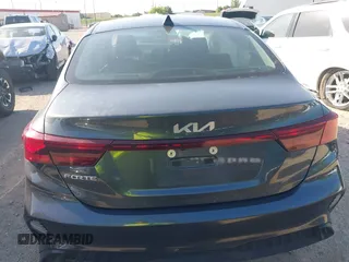 2024 Kia Forte LXS with VIN 3KPF24AD5RE768476, listed as a IAAI auction lot 41998948 with 28,716 mi miles and . Bid and sale history available at DreamBid. Image 16.