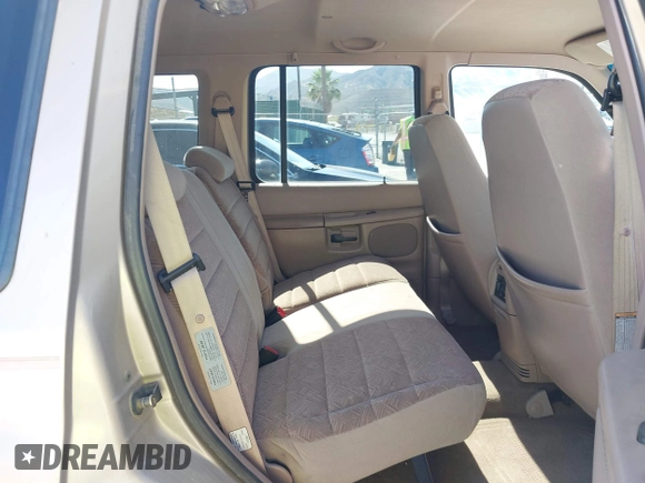 1998 Ford Explorer XL z VIN 1FMZU34E4WZB50132, wystawiony jako IAAI lot #42708532 z przebiegiem 237 486 mil mil oraz . Historia ofert i sprzedaży dostępna na DreamBid. Obrazek 8.