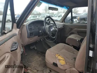 1993 Ford Bronco Custom with VIN 1FMEU15H0PLB25986, listed as a Copart auction lot 47622775 with 196,277 mi miles and Clean title. Bid and sale history available at DreamBid. Image 8.