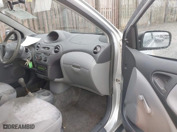 2001 Toyota ECHO with VIN JTDBT123110190714, listed as a IAAI auction lot 41739003 with NaN miles. Bid and sale history available at carsss.com. Image 5.