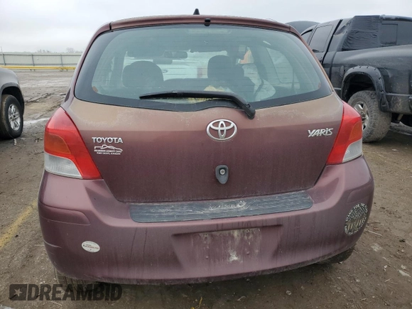2009 Toyota Yaris with VIN JTDJT903795256324, listed as a Copart auction lot 43238205 with 278,391 mi miles and Clean Title. Bid and sale history available at DreamBid. Image 6.