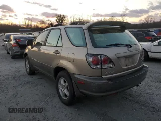 2002 Lexus RX 300 with VIN JTJHF10U520263577, listed as a Copart auction lot 41399495 with 180,833 mi miles and Clean Title. Bid and sale history available at carsss.com. Image 2.