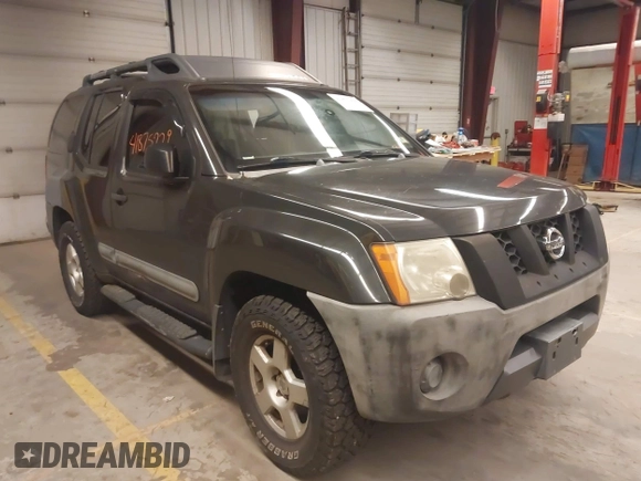 2005 Nissan Xterra S z VIN 5N1AN08W55C652001, wystawiony jako IAAI lot #41875229 z przebiegiem 223 022 mil mil oraz . Historia ofert i sprzedaży dostępna na DreamBid. Obrazek 1.