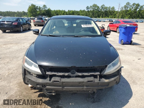 2011 Volkswagen Jetta SEL with VIN 3VWLX7AJ4BM038952, listed as a Copart auction lot 61902015 with 163,022 mi miles and Salvage title. Bid and sale history available at DreamBid. Image 5.
