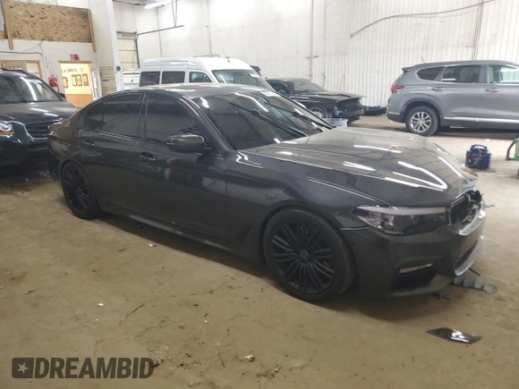 2018 BMW 5 Series 540i xDrive z VIN WBAJE7C59JWC56481, wystawiony jako Copart lot #50831085 z przebiegiem 105 558 mil mil oraz Szkoda całkowita • Salvage title. Historia ofert i sprzedaży dostępna na DreamBid. Obrazek 4.
