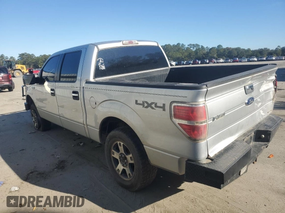 2011 Ford F-150 XL with VIN 1FTFW1EF8BFC47682, listed as a Copart auction lot 87268424 with 224,996 mi miles and Salvage Title. Bid and sale history available at carsss.com. Image 2.