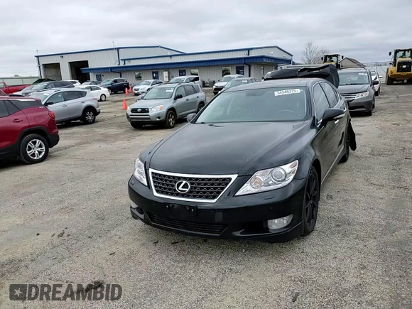 2011 Lexus LS 460 z VIN JTHCL5EF6B5010003, wystawiony jako Copart lot #54546225 z przebiegiem 279 058 mil mil oraz Nie do naprawy • Non repairable. Historia ofert i sprzedaży dostępna na DreamBid. Obrazek 13.