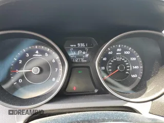 2014 Hyundai Elantra SE с VIN 5NPDH4AE9EH479881, выставлен на аукционе Copart как лот 60686405 с пробегом 115 351 миль миль и Списание • Salvage title. История ставок и продаж доступна на DreamBid. Изображение 9.