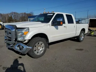 2014 Ford Super Duty F-250 SRW XL with VIN 1FT7W2B66EEA41317, listed as a Copart auction lot 44212635 with 129,258 mi miles and Salvage Title. Bid and sale history available at carsss.com. Image 1.
