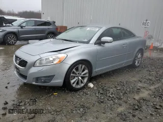 2011 Volvo C70 T5 with VIN YV1672MC7BJ109858, listed as a Copart auction lot 49588955 with 69,990 mi miles and Salvage Title. Bid and sale history available at carsss.com. Image 1.