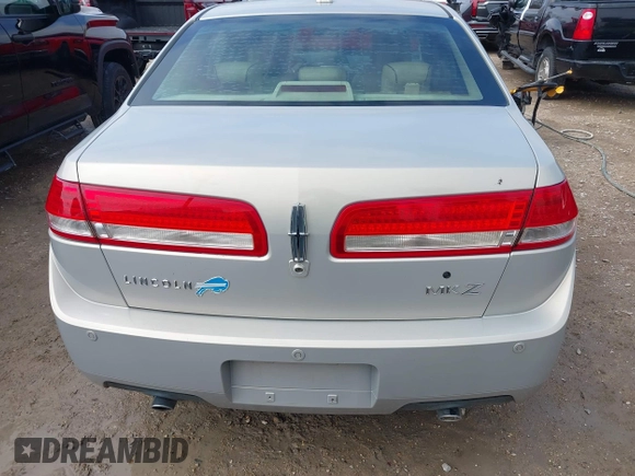2010 Lincoln MKZ z VIN 3LNHL2GC5AR605750, wystawiony jako IAAI lot #41542836 z przebiegiem 146 347 mil mil oraz . Historia ofert i sprzedaży dostępna na DreamBid. Obrazek 16.