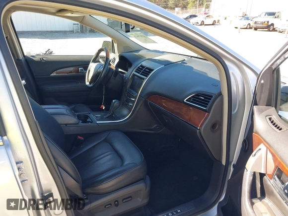 2012 Lincoln MKX with VIN 2LMDJ6JK0CBL04790, listed as a IAAI auction lot 41820626 with 63,977 mi miles. Bid and sale history available at carsss.com. Image 5.