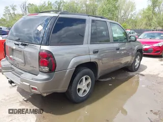 2006 Chevrolet TrailBlazer LS with VIN 1GNDT13SX62152545, listed as a IAAI auction lot 42054501 with 78,976 mi miles and . Bid and sale history available at DreamBid. Image 4.