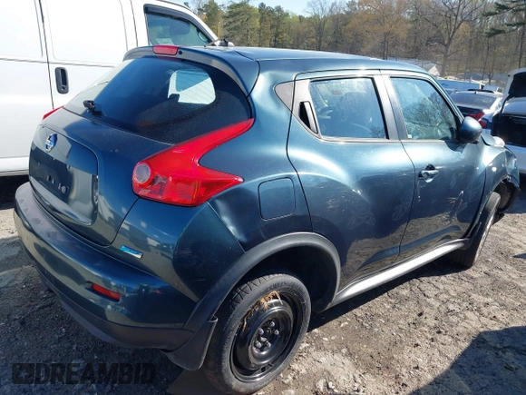 2014 Nissan Juke SV with VIN JN8AF5MRXET450113, listed as a IAAI auction lot 41861072 with 137,902 mi miles and . Bid and sale history available at carsss.com. Image 4.