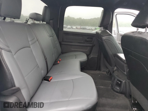2022 Ram 2500 Tradesman z VIN 3C6UR4CJ2NG200455, wystawiony jako Copart lot #71545564 z przebiegiem 33 839 mil mil oraz Szkoda całkowita • Salvage title. Historia ofert i sprzedaży dostępna na DreamBid. Obrazek 10.