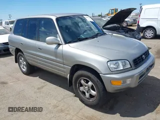 1999 Toyota RAV4 z VIN JT3GP10V8X7055216, wystawiony jako IAAI lot #42815138 z przebiegiem 263 674 mil mil oraz . Historia ofert i sprzedaży dostępna na DreamBid. Obrazek 1.