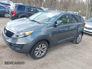 2015 Kia Sportage LX with VIN KNDPB3AC9F7737796, listed as a IAAI auction lot 41901318 with 109,625 mi miles and . Bid and sale history available at carsss.com. Image 2.