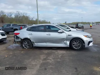 2020 Kia Optima LX with VIN 5XXGT4L31LG380858, listed as a IAAI auction lot 41815591 with 138,750 mi miles and . Bid and sale history available at DreamBid. Image 13.