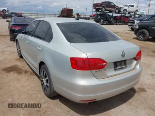 2011 Volkswagen Jetta SE с VIN 3VWBZ7AJ5BM396034, выставлен на аукционе IAAI как лот 42224986 с пробегом 208 344 миль миль и . История ставок и продаж доступна на DreamBid. Изображение 3.