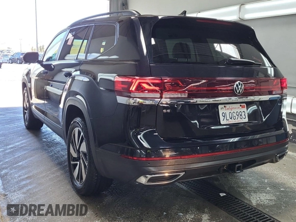 2024 Volkswagen Atlas SE with VIN 1V2HR2CA7RC565297, listed as a IAAI auction lot 42844488 with 24,398 mi miles and . Bid and sale history available at DreamBid. Image 29.