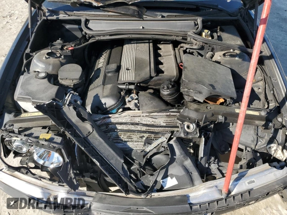 2001 BMW 3 Series 330Ci with VIN WBABS53481JU85155, listed as a Copart auction lot 44181575 with 149,606 mi miles and Salvage Title. Bid and sale history available at carsss.com. Image 12.