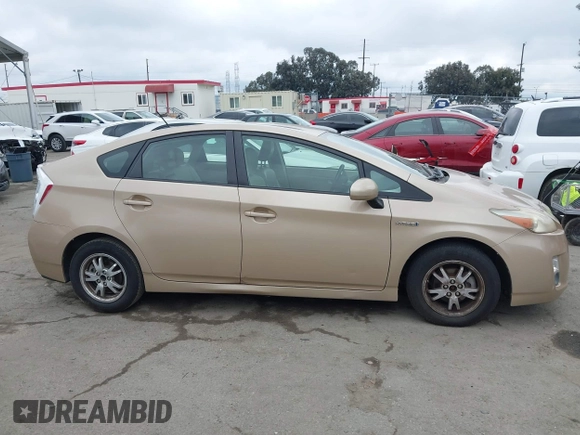 2011 Toyota Prius I with VIN JTDKN3DU8B1408929, listed as a IAAI auction lot 41925472 with 162,130 mi miles. Bid and sale history available at carsss.com. Image 13.