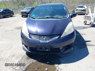 2009 Honda Fit Sport with VIN JHMGE88479S007307, listed as a IAAI auction lot 41801827 with 212,998 mi miles. Bid and sale history available at carsss.com. Image 12.