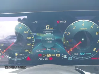 2021 Mercedes-Benz AMG GT 43 z VIN W1K7X5KBXMA038329, wystawiony jako IAAI lot #42193071 z przebiegiem 49 912 mil mil oraz . Historia ofert i sprzedaży dostępna na DreamBid. Obrazek 7.