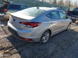 2020 Hyundai Elantra SEL z VIN 5NPD84LF6LH547993, wystawiony jako IAAI lot #41036804 z przebiegiem 72 360 mil mil oraz . Historia ofert i sprzedaży dostępna na DreamBid. Obrazek 4.