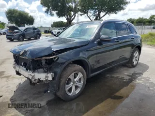 2018 Mercedes-Benz GLC 300 z VIN WDC0G4JB5JV053875, wystawiony jako Copart lot #63237805 z przebiegiem 2 829 mil mil oraz Szkoda całkowita • Salvage title. Historia ofert i sprzedaży dostępna na DreamBid. Obrazek 1.
