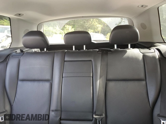 2013 Mercedes-Benz GLK 350 with VIN WDCGG5HB6DG016014, listed as a Copart auction lot 70265184 with 183,603 mi miles and Clean Title. Bid and sale history available at DreamBid. Image 10.