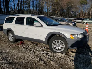 2007 Volvo XC70 with VIN YV4SZ592371263570, listed as a Copart auction lot 48040985 with 117,509 mi miles and Salvage Title. Bid and sale history available at DreamBid. Image 4.